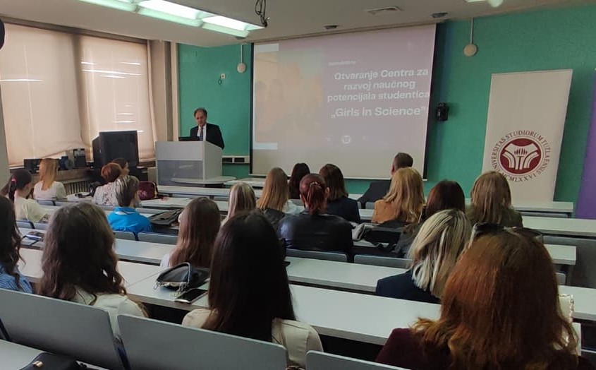 Osnaživanje žena: Otvoren Centar za razvoj naučnog potencijala studentica u Tuzli